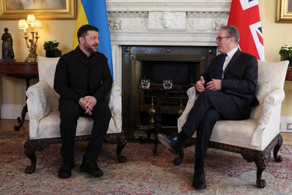 Ukrainian President Volodymyr Zelenskyy meets with British Prime Minister Keir Starmer at 10 Downing Street. (Source: Getty Images)