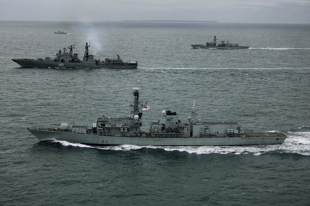 Royal Navy Type 32 destroyers HMS Somerset and HMS St Albans shadow a Russian warship near British waters, April 2026. (Source: UK Defence Ministry)