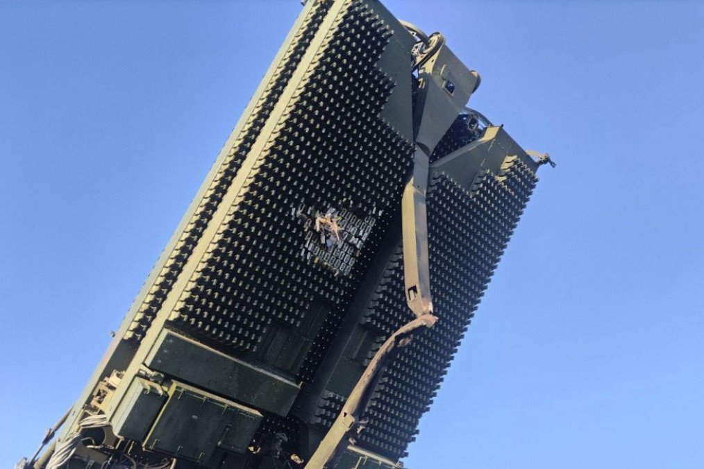 How Ukraine’s Lightweight Drones Keep Crippling Russia’s Billion-Dollar Air Defenses in Crimea How Ukraine’s Lightweight Drones Keep Crippling Russia’s Billion-Dollar Air Defenses in Crimea