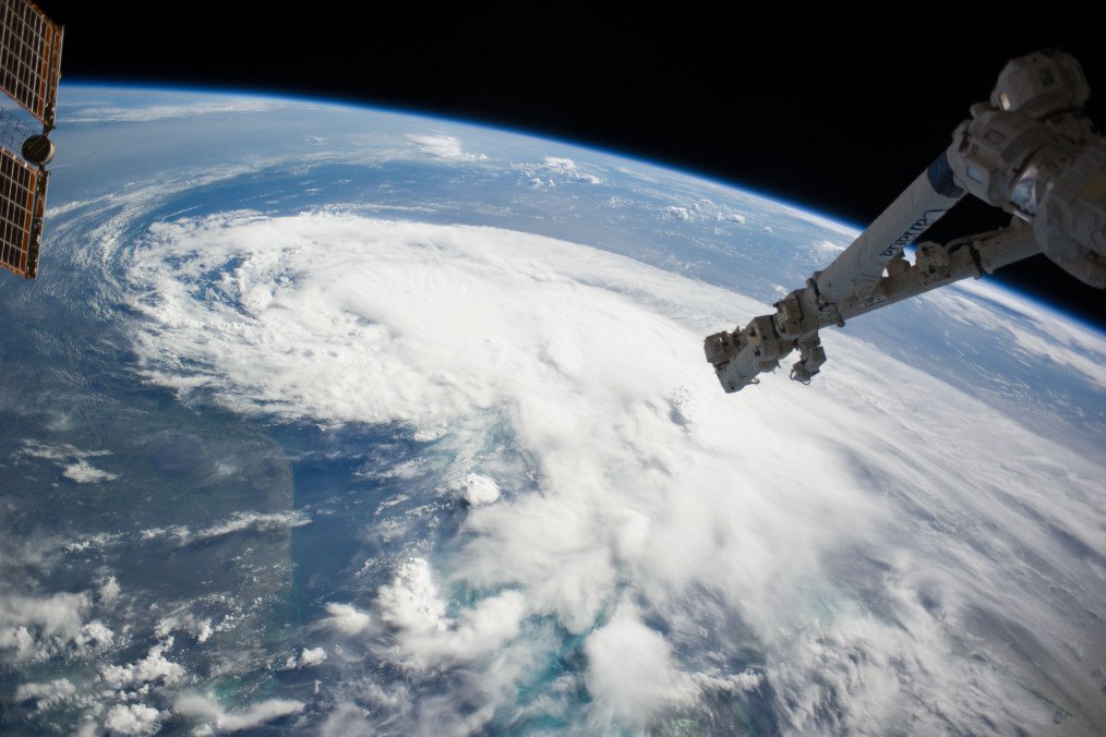 US Shares Top-Secret Orbital Warfare Intelligence With UK to Counter China and Russia Threat US Shares Top-Secret Orbital Warfare Intelligence With UK to Counter China and Russia Threat