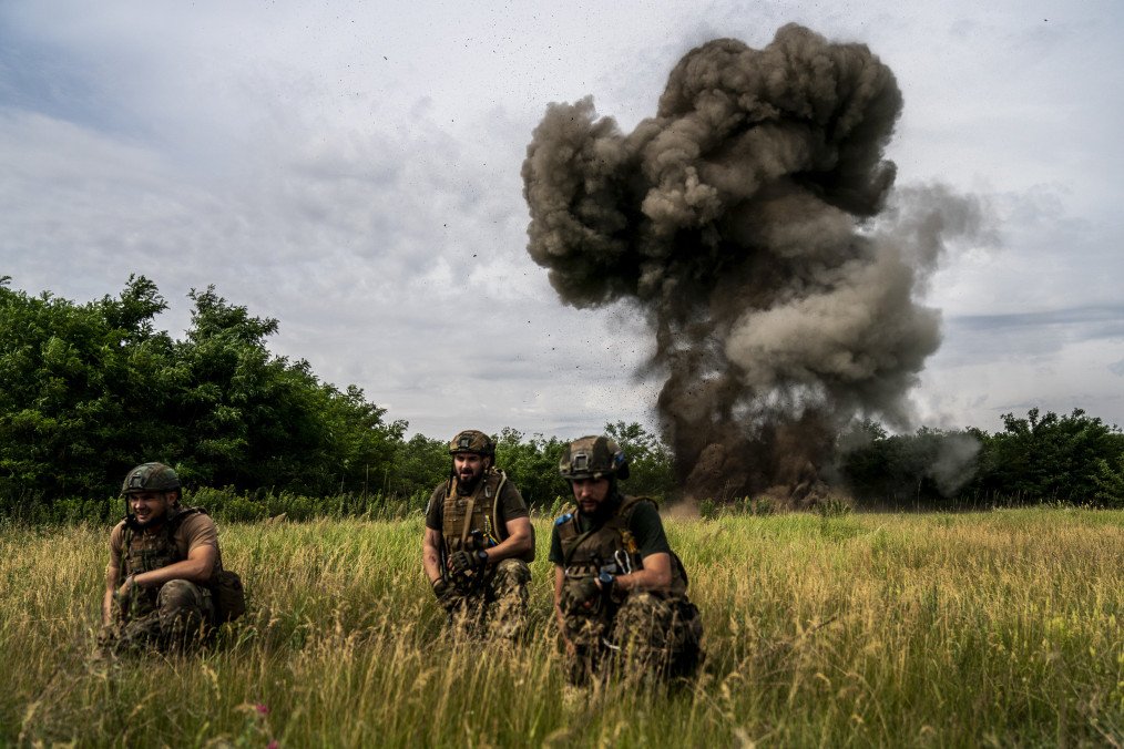 Over 140,000 Square Kilometres of Ukraine’s Land and and Water Mined, Says Defense Ministry