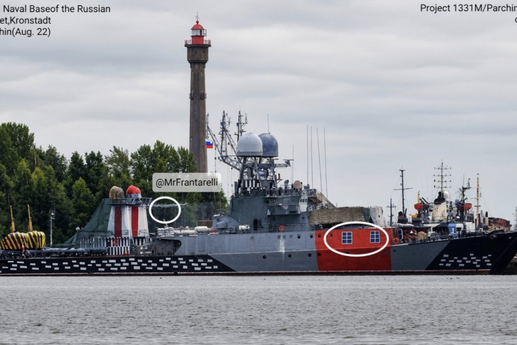 Russian Project 1331M Parchim II-class corvette with building-style camouflage and anti-drone netting at Kronstadt. (Source: M. Mishin) Russian Project 1331M Parchim II-class corvette with building-style camouflage and anti-drone netting at Kronstadt. (Source: M. Mishin)