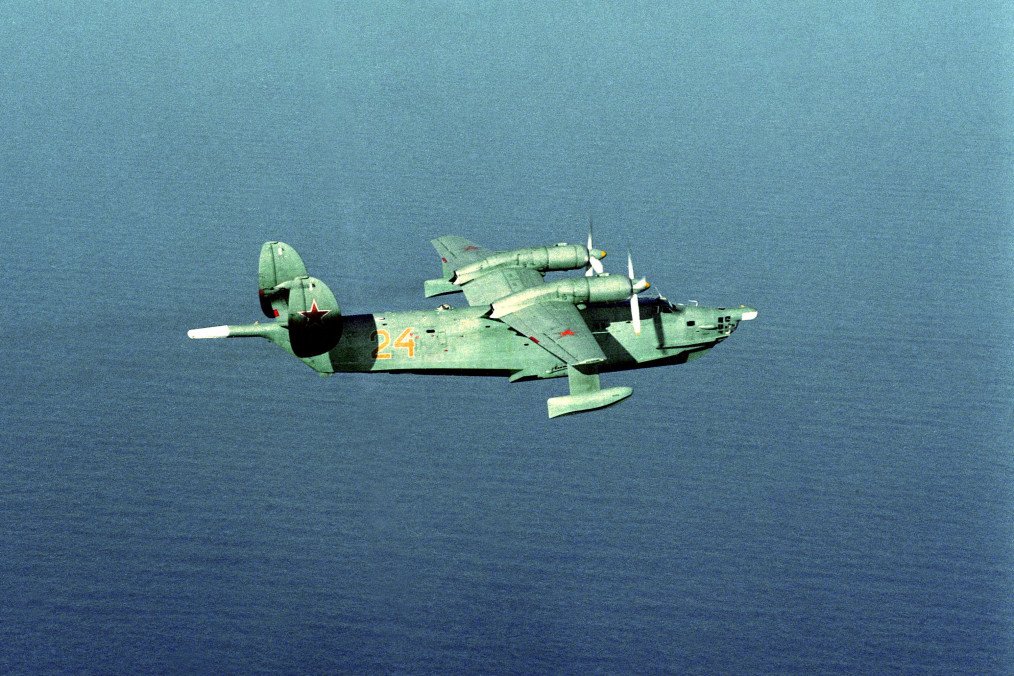 Soviet Union maritime aviation Be-12 in 1990. (Source: Wikimedia)