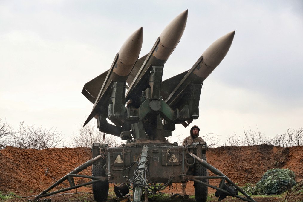 Fedorov Reveals Ukraine Secures Over 90% of Its Anti-Ballistic Defenses A launcher of the MIM-23 Hawk surface-to-air missile system. (Source: Getty Images)