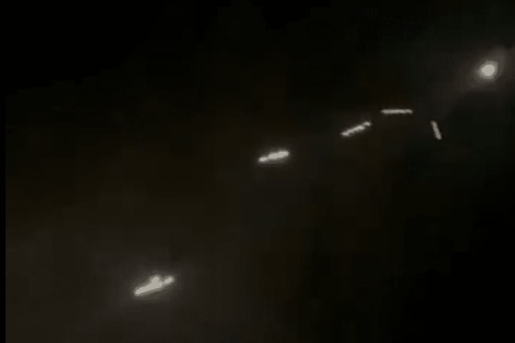 Multiple reentry vehicles from a Russian Oreshnik ballistic missile descend over Bila Tserkva during a nighttime attack. (Photo: Open source)