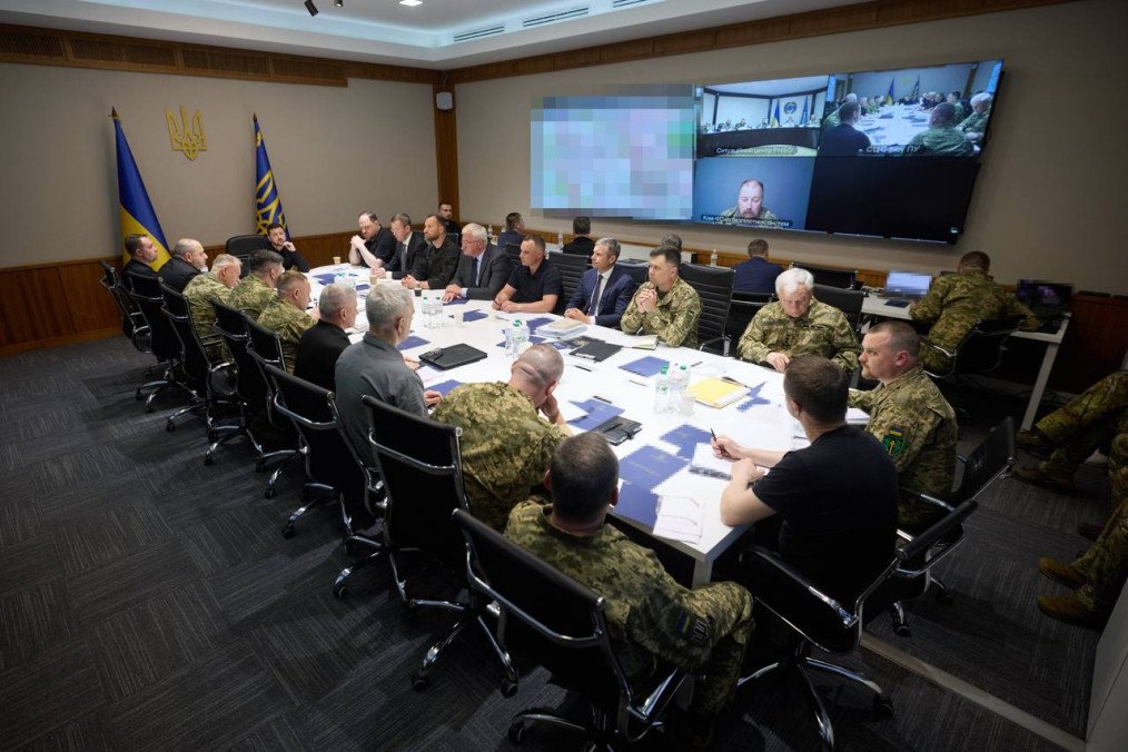 Ukraine Creates Direct Line Between Combat Commanders and Arms Makers Volodymyr Zelenskyy at a meeting of the Headquarters with the military and weapons manufacturers. (Source: Getty Images)