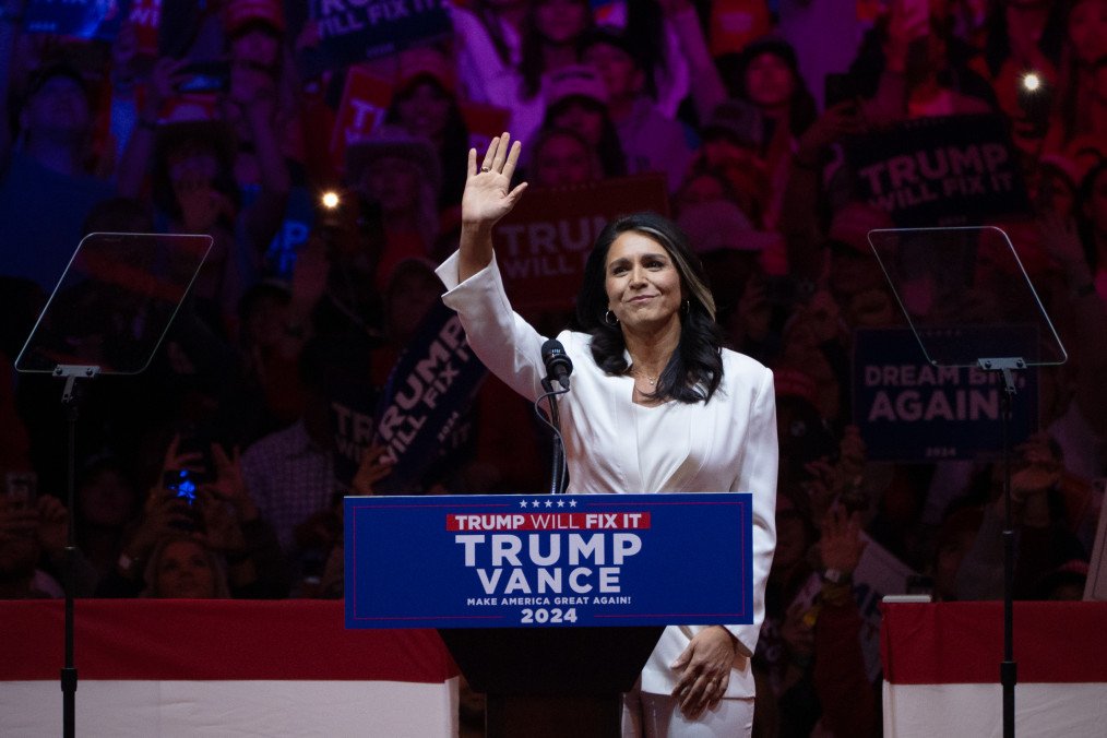 Trump Appoints Tulsi Gabbard as Intelligence Chief Amid Her Opposition to Ukraine Aid