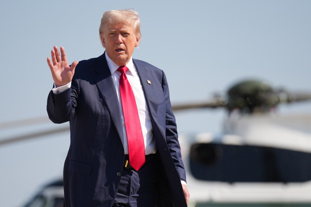Trump Slashes Ukraine Peace Deal Deadline to “10 or 12 Days” Amid Frustration Over Lack of Progress Trump Slashes Ukraine Peace Deal Deadline to “10 or 12 Days” Amid Frustration Over Lack of Progress