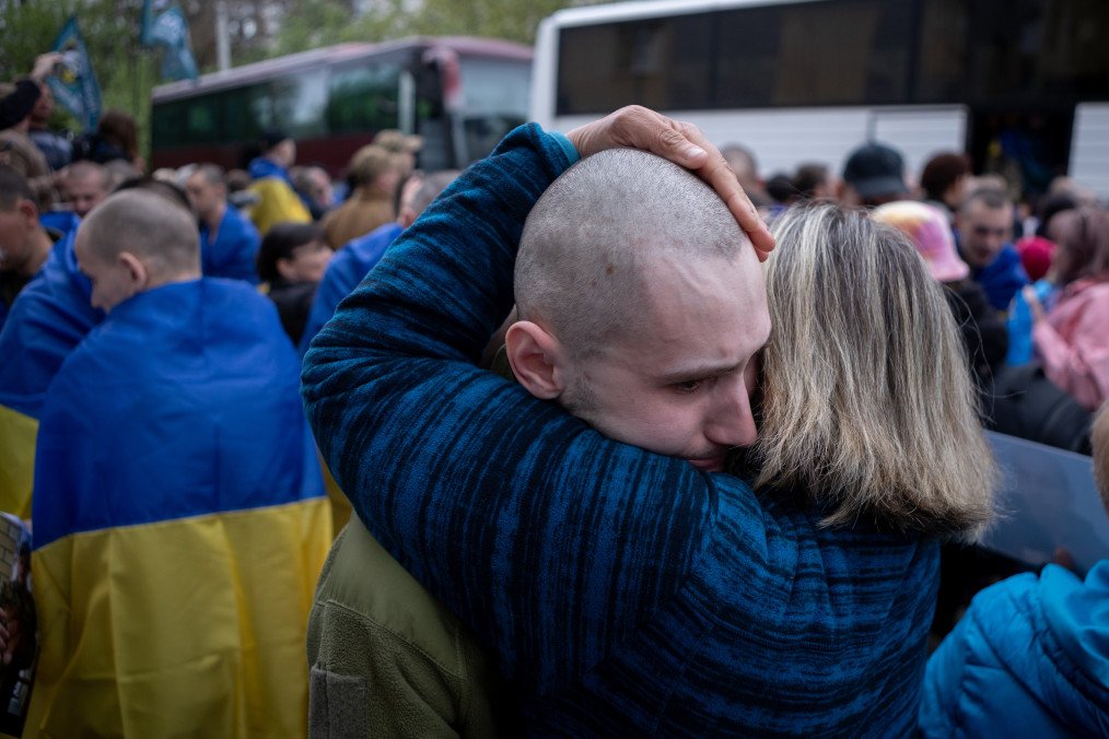 Russia Distributes "Effective Torture" Guides for Ukrainian POWs
