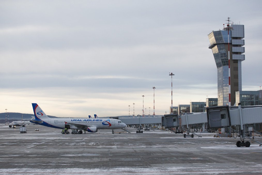 UK Issues Record $1.3 Million Fine to Sabre Over Services Provided to Russia's Ural Airlines Aircraft of Ural Airlines on the apron of Koltsovo International Airport on December 09, 2014 in Yekaterinburg, Russia. Illustrative photo. (Source: Getty Images)