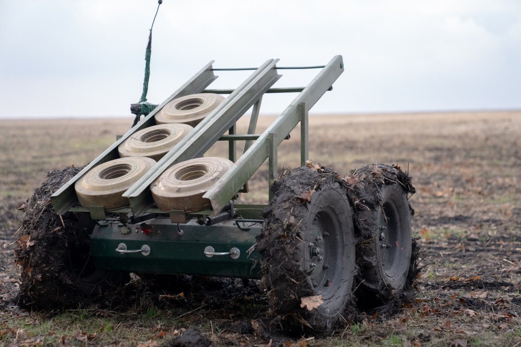 A Ukrainian ground robotic system takes part in a training exercise in Kharkiv region, January 2025. (Source: Getty Images)