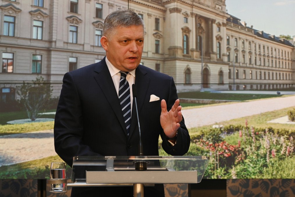 Fico Says Slovakia Will “Never Accept” EU Plan to End Russian Gas Imports by 2028, Threatens to Block Sanctions Fico