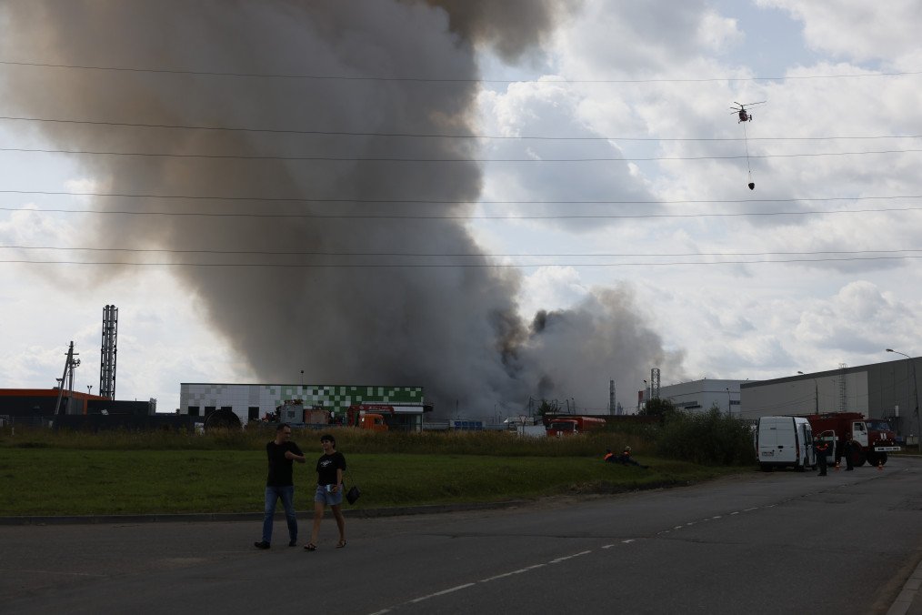 Black smoke rise from a distribution warehouse near Moscow, Russia after Ukraine's drone attack on August 16, 2026. (Source: Getty Images)