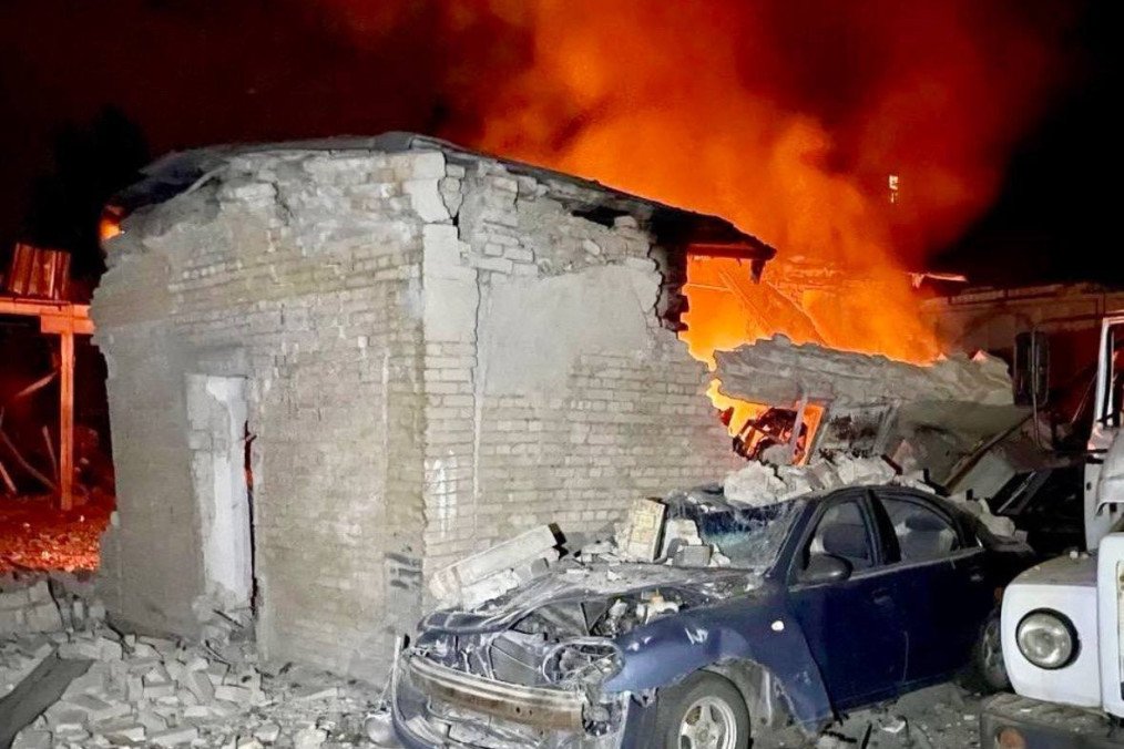 Russian Drone Barrage on Zaporizhzhia Injures 29 Civilians, Damages School and Homes Russian Drone Barrage on Zaporizhzhia Injures 29 Civilians, Damages School and Homes