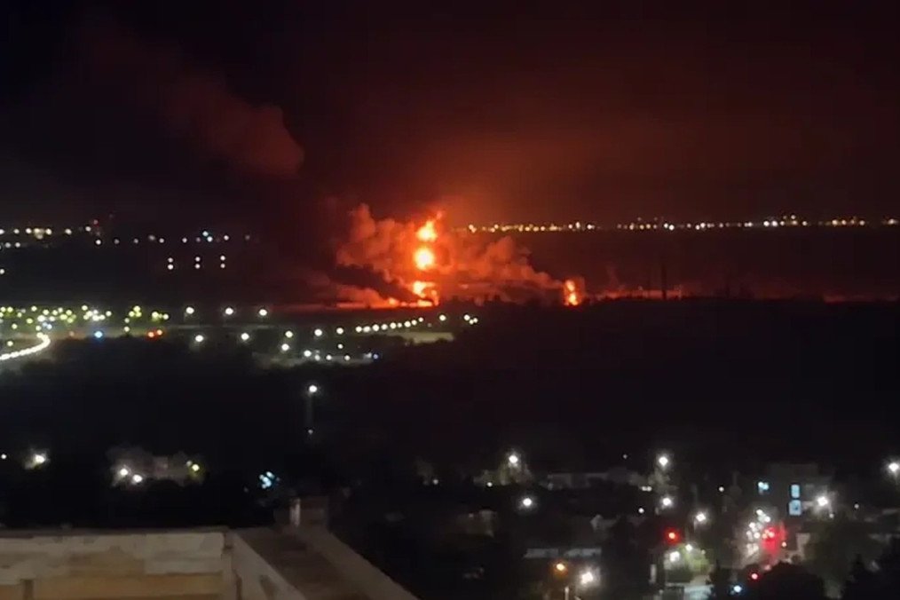 A fire burns at an oil-loading terminal in Rostov-on-Don, Russia, on October 10, 2026. (Source: Exilenova+)