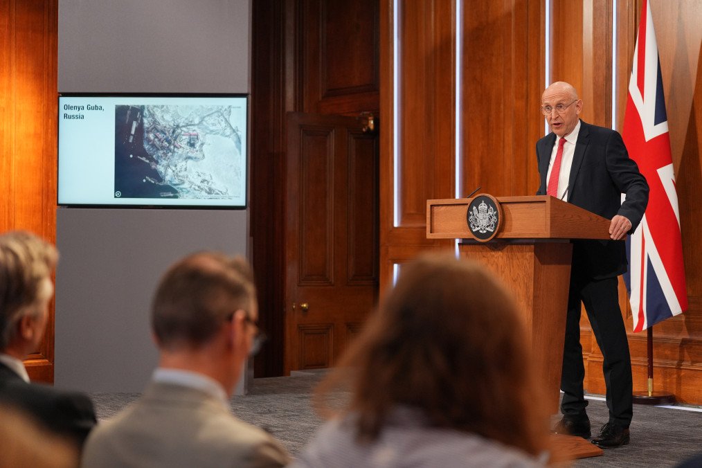 UK Military Intelligence Reports Mounting Russian Losses as Recruitment Fails to Keep Pace Defense Secretary John Healey at 9 Downing Street on April 9. (Source: Getty Images)