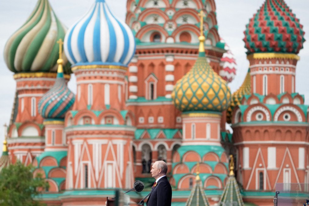 US Intelligence Warns Europe of Potential Russian "Hybrid" Attack Russian leader Vladimir Putin at Red Square in central Moscow. (Source: Getty Images)