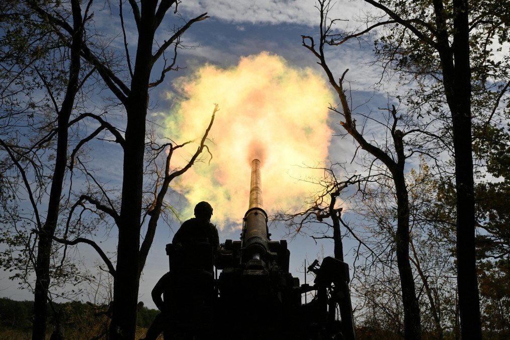 Ukrainian servicemen of the 43 Artillery Brigade fire a 2S7 Pion self-propelled cannon towards Russian positions at a front line in the Donetsk region on September 27, 2024. Ukrainian servicemen of the 43 Artillery Brigade fire a 2S7 Pion self-propelled cannon towards Russian positions at a front line in the Donetsk region on September 27, 2024.