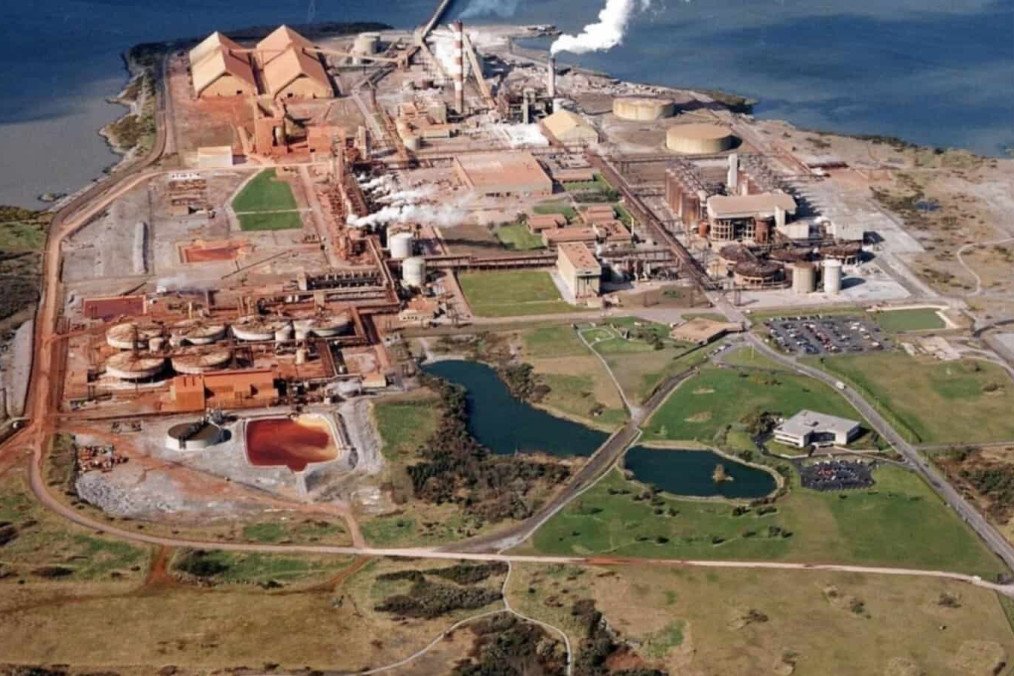 Aughinish Alumina refinery in County Limerick, Ireland, the EU’s largest producer of smelter-grade alumina. (Source: Aughinish Alumina) Aughinish Alumina refinery in County Limerick, Ireland, the EU’s largest producer of smelter-grade alumina. (Source: Aughinish Alumina)