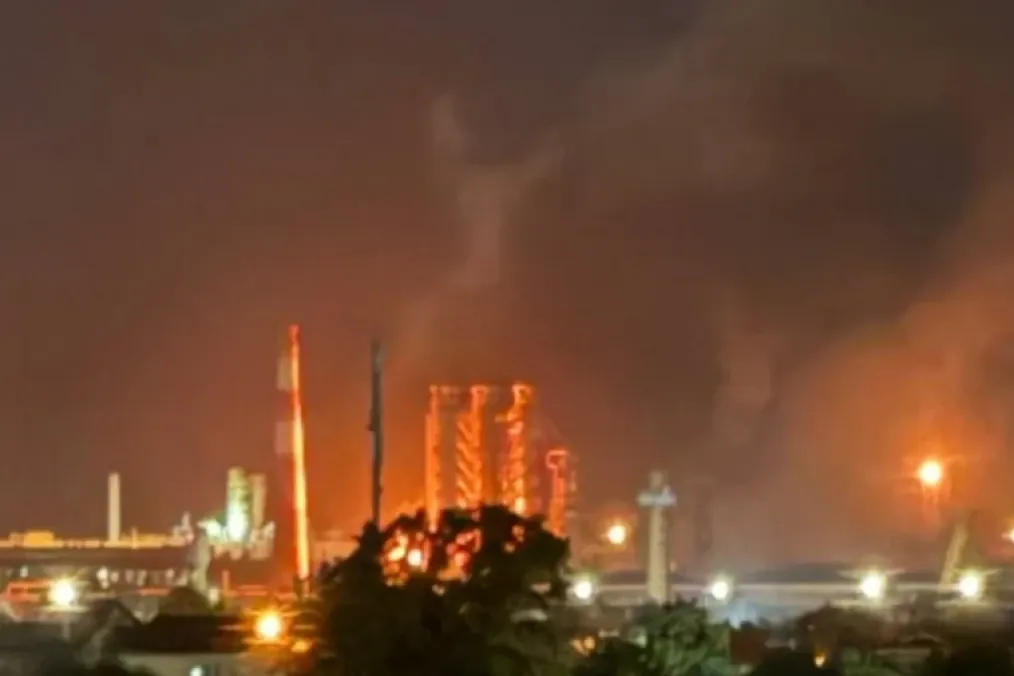 Ukraine Strikes Afipsky Oil Refinery and Military Logistics Sites Across Russia and Temporarily Occupied Territories Drones attacked the Afipsky oil refinery in Russia's Krasnodar Krai. (Source: Social media)