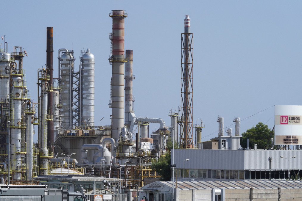 General view of the ISAB plant, the Lukoil-owned oil refinery in Sicily, which is likely to be affected by the embargo on Russian seaborne oil that goes into effect in December, in Priolo, Italy October 27, 2022. (Source: Reuters)