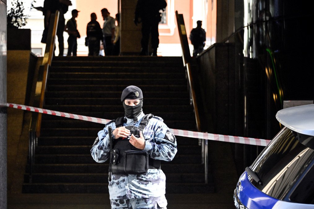 Gunfire at Moscow Office of Russia's Largest Online Retailer Leaves 1 Dead and 2 Injured