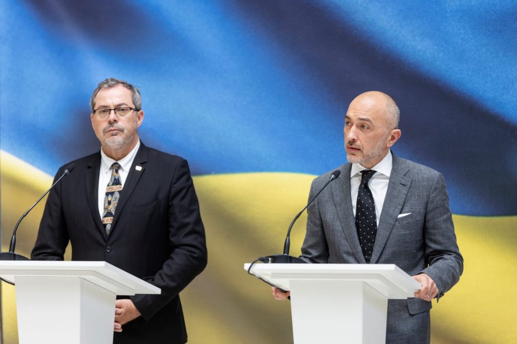 Ukraine's Ambassador to the Holy See Andrii Yurash and National Bank of Ukraine Governor Andrii Pyshnyy. (Source: National Bank of Ukraine)