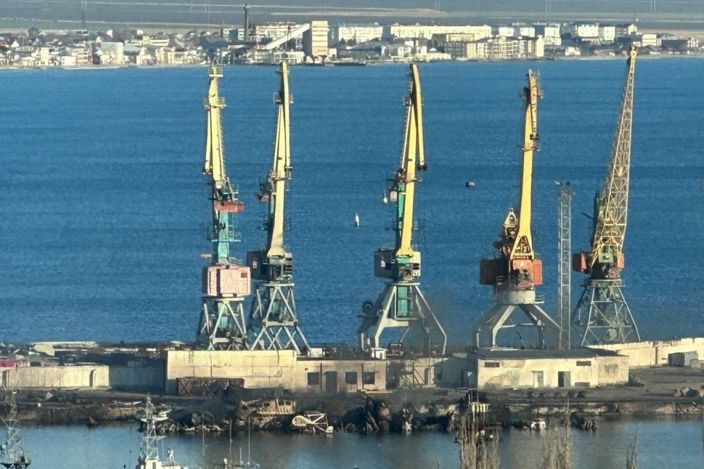 Russia Extracts Remains of Its Ship from the Black Sea, Sunk by Ukrainian Forces in December 2023