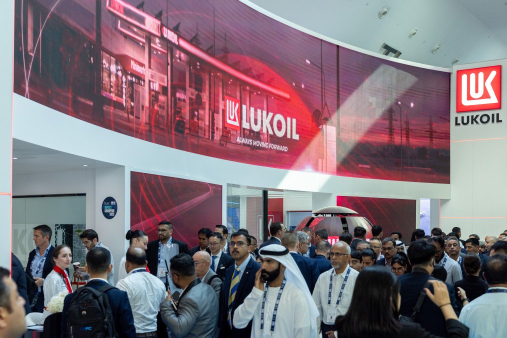 Moldovan Government Negotiates Purchase of Lukoil Infrastructure at Chișinău Airport