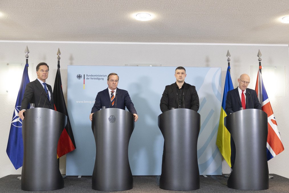 NATO Secretary General Mark Rutte, German Defense Minister Boris Pistorius, Ukrainian Defense Minister Mykhailo Fedorov, and British Defense Minister John Healey. (Source: Getty Images)