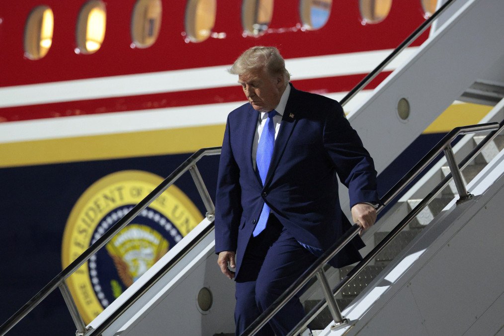 US President Donald Trump walks off Air Force One after arriving at Harry Reid International Airport on August 04, 2026, in Las Vegas, Nevada. US President Donald Trump walks off Air Force One after arriving at Harry Reid International Airport on August 04, 2026, in Las Vegas, Nevada.