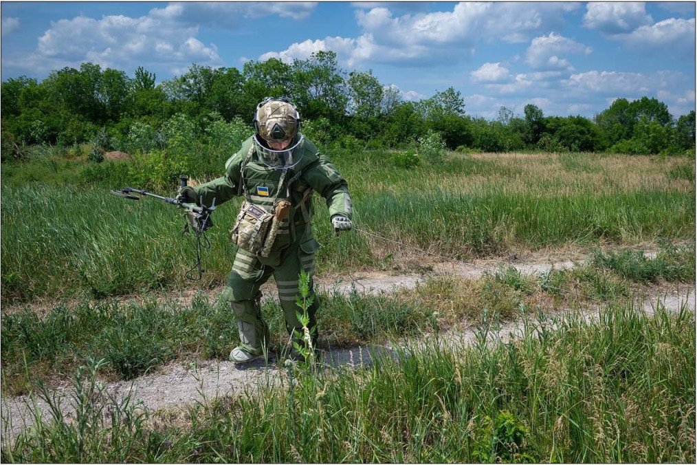 Domestic-Made Demining Kit Launched by Ukraine’s Defense Ministry