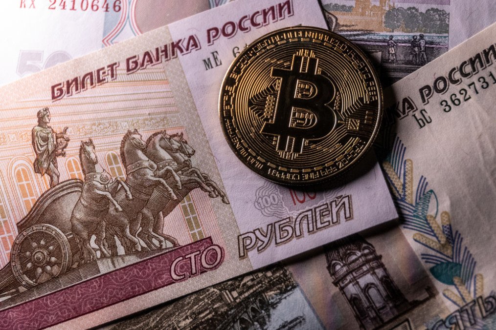 Russia’s Dark Web Reportedly Laundered $2B Through Western Crypto Exchanges