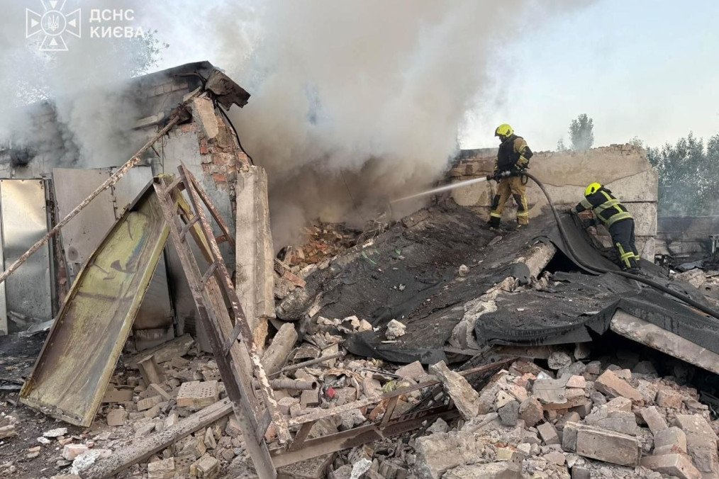 A fire breaks out at a garage cooperative in the Darnytskyi district following a Russian attack in Kyiv, Ukraine, on October 6, 2026. A fire breaks out at a garage cooperative in the Darnytskyi district following a Russian attack in Kyiv, Ukraine, on October 6, 2026.