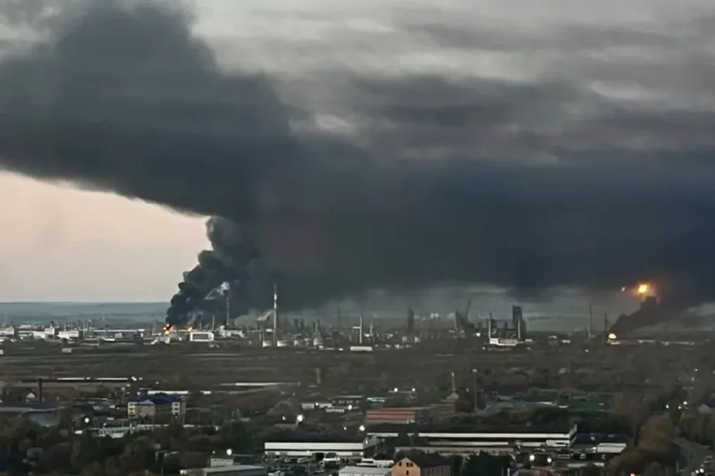 4th Russian Fuel Plant Shut Down in One Week Following Drone Attacks Aftermath of the attack on Perm. (Source: Exilenova+/Telegram)
