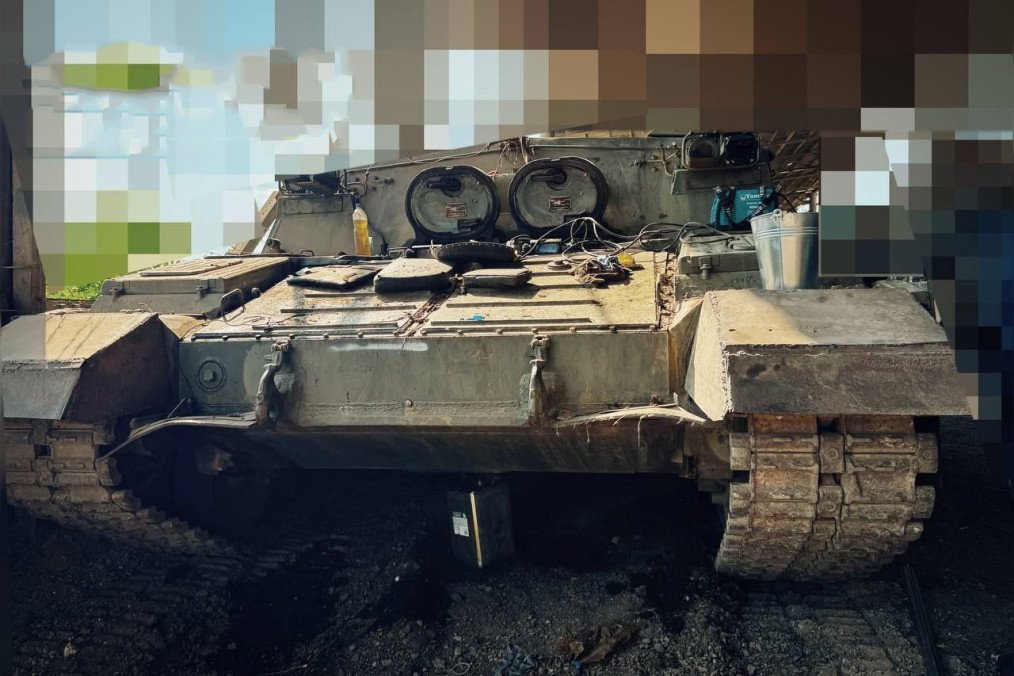 Russia Deploys Ultra-Rare T-80-Based “Ladoga” Armored Vehicle, Built for Nuclear Warfare