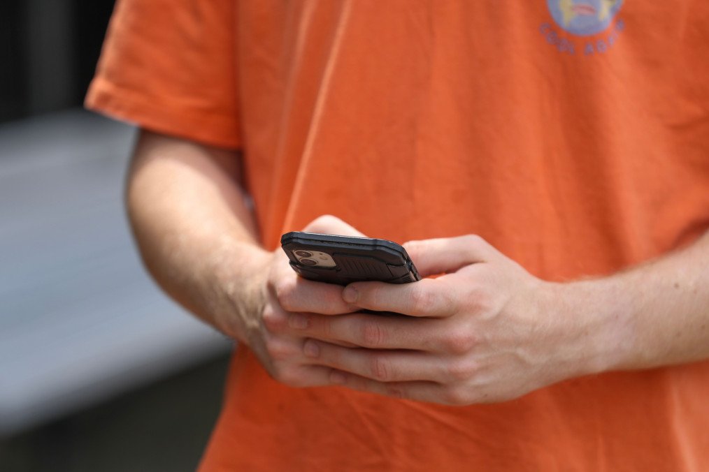 Brussels Probes TikTok After Poland Flags AI-Generated Videos Calling to Leave the EU