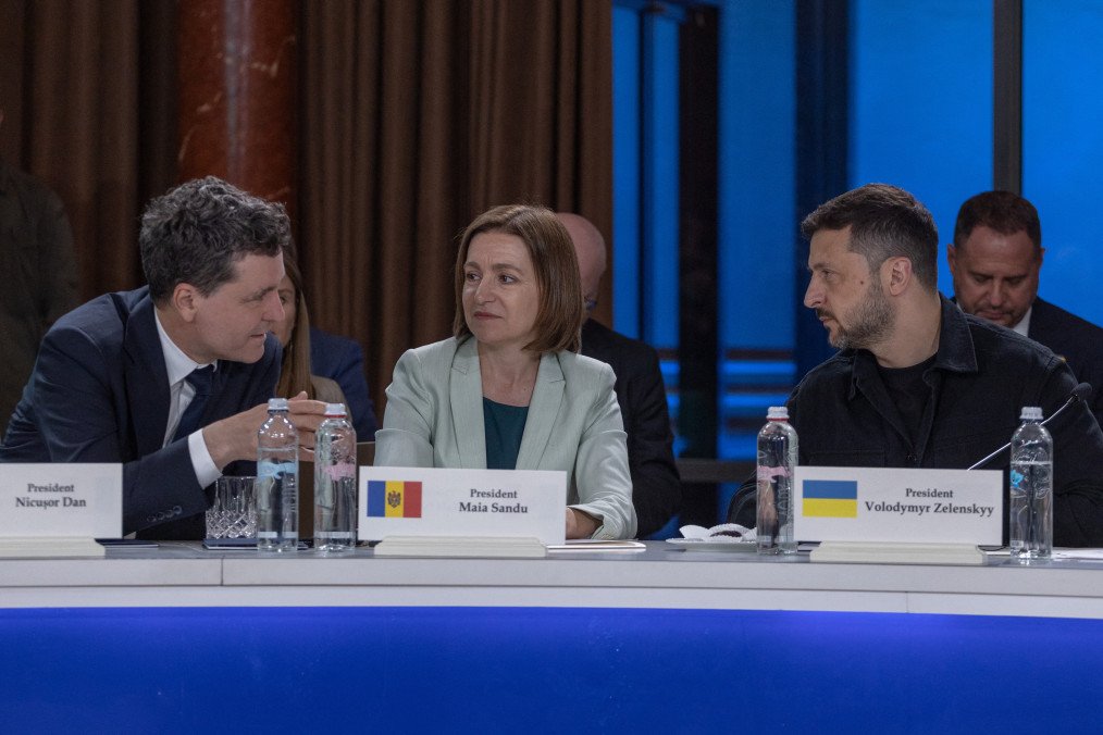 Romanian President Accepts Zelenskyy’s Invitation to Kyiv, Urges “Just and Lasting” Peace Romanian President Accepts Zelenskyy’s Invitation to Kyiv, Urges “Just and Lasting” Peace