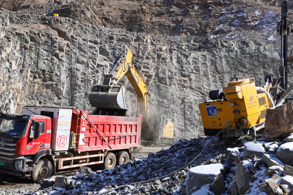 Strategic Chinese-Owned Mine in Russia`s Tuva Faces Shutdown Amid Sanctions and Regulatory Pressure Strategic Chinese-Owned Mine in Russia`s Tuva Faces Shutdown Amid Sanctions and Regulatory Pressure