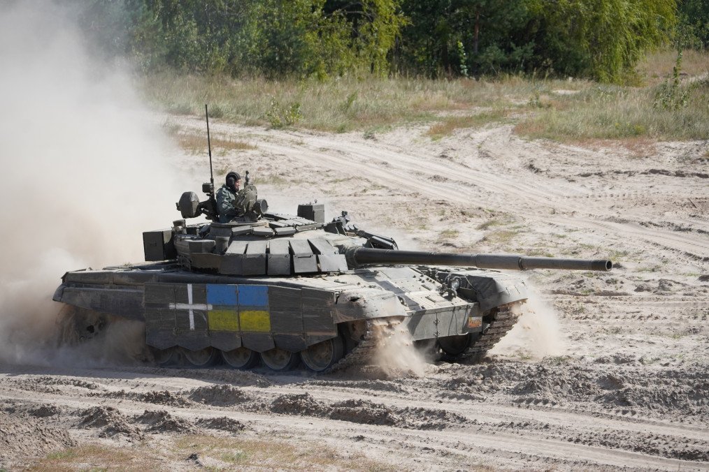 Ukrainian troops conduct training on captured Russian T-72B3 tanks at a military outdoor firing range on September 8, 2023, in Ukraine. (Source: Getty Images) Ukrainian troops conduct training on captured Russian T-72B3 tanks at a military outdoor firing range on September 8, 2023, in Ukraine. (Source: Getty Images)