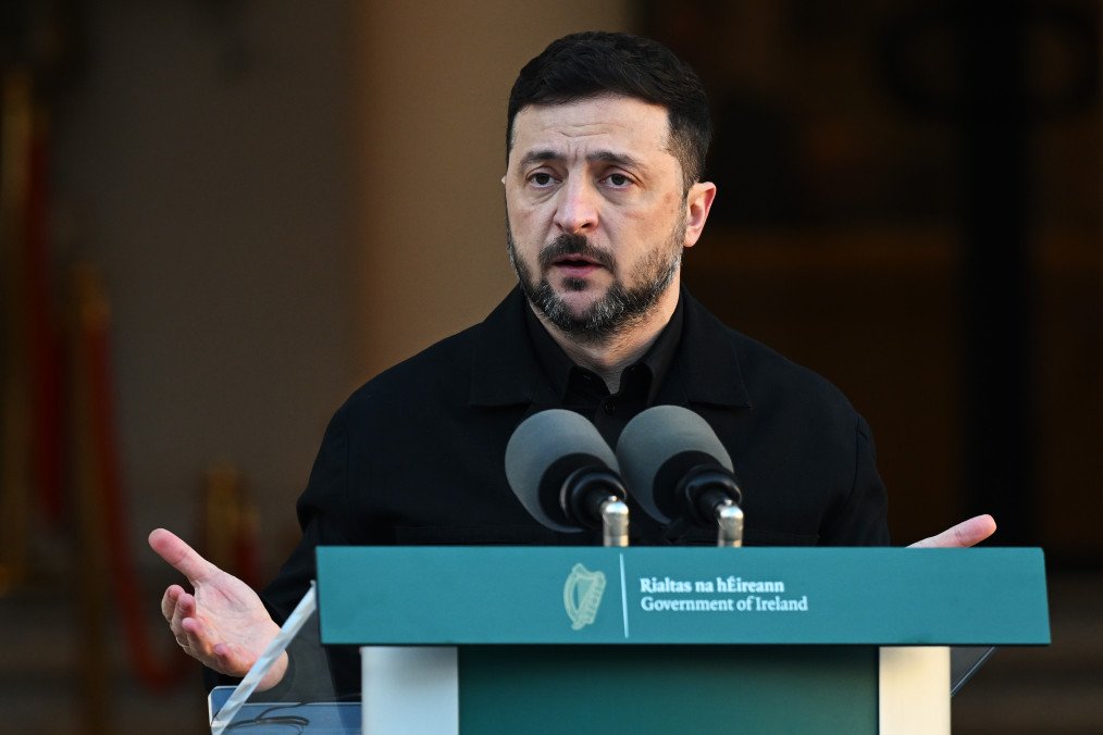 Ukrainian President Volodymyr Zelenskyy delivers a statement in Dublin following talks with Irish leaders during an official visit to Ireland on December 2, 2025. (Source: Getty Images)