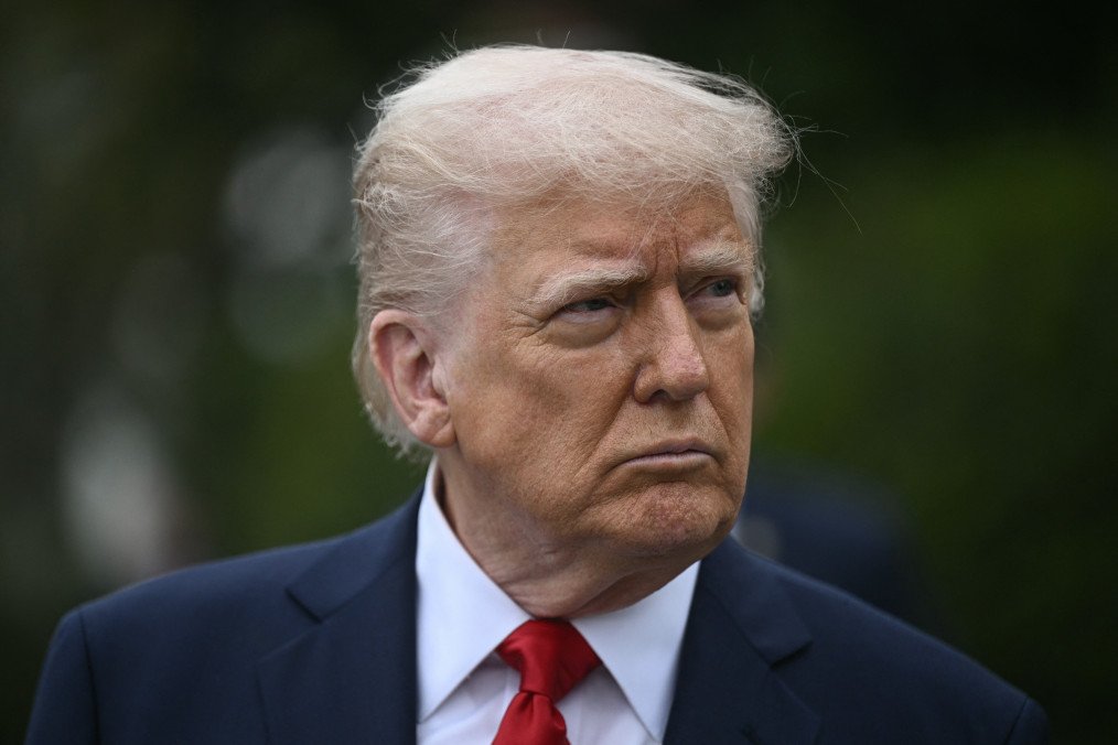 Trump After Meeting Zelenskyy: Putin May Be “Just Tapping Me Along” Instead of Ending the War Trump After Meeting Zelenskyy: Putin May Be “Just Tapping Me Along” Instead of Ending the War