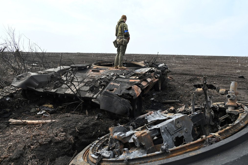 Ukraine Destroys 102 Russian Tank Battalions In 10 Months