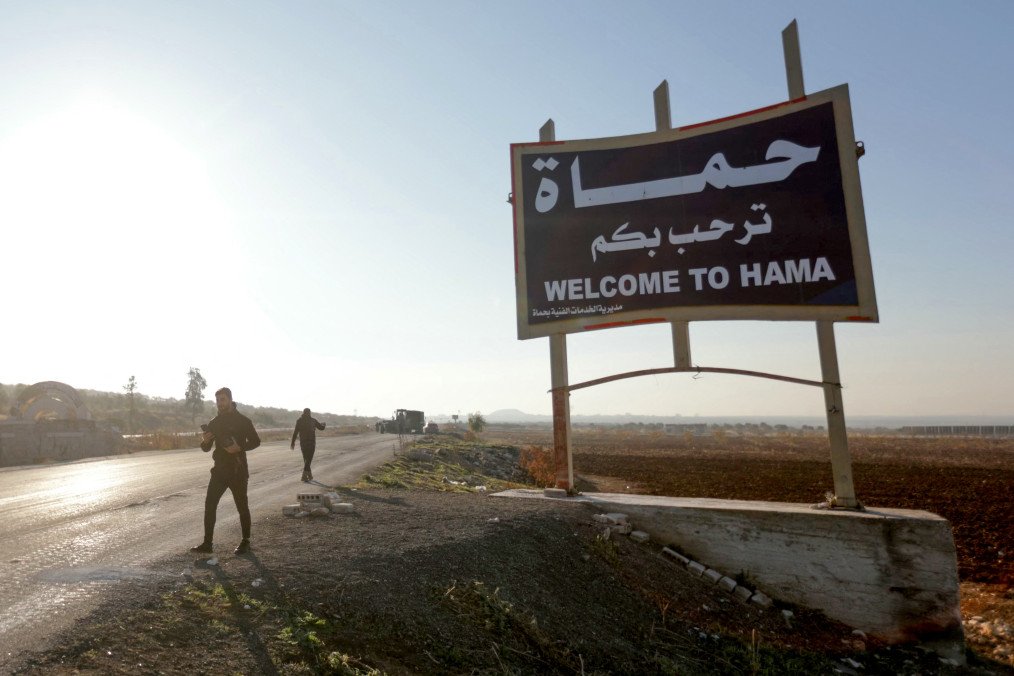 Syrian Opposition Forces Capture Hama as Assad Troops Retreat