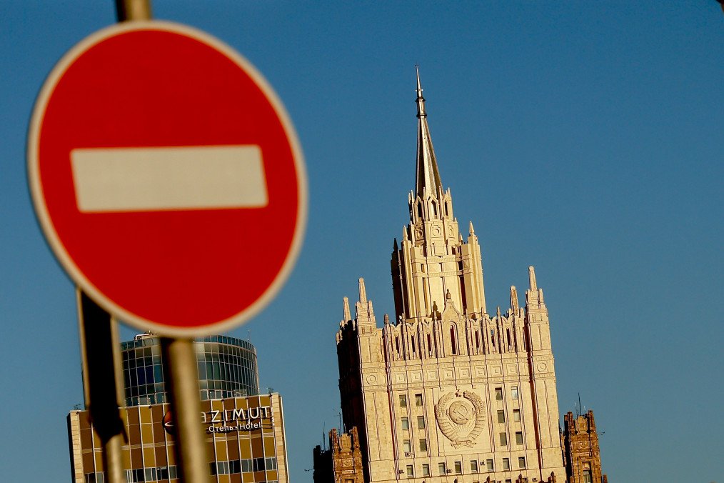 Russia Orders British Embassy Employee to Leave After FSB Espionage Claim