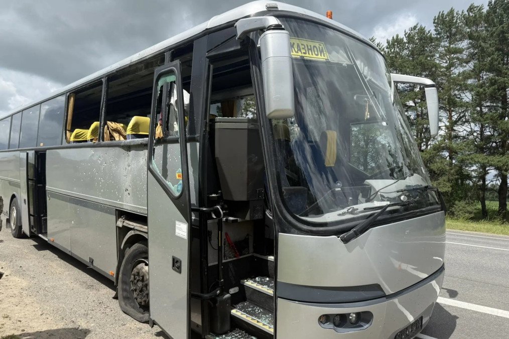 No Ukrainian Drones Involved in Bryansk Bus Attack Carrying Children, Intercepted Documents Reveal A bus, carrying Belarusian citizens in Russia’s Bryansk region. (Source: Governor of Russia’s Bryansk region Yegor Kovalychuk/Telegram)