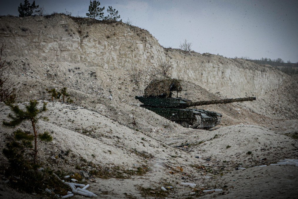 Military training of tank unit soldiers from the Ukrainian army’s 115th Separate Mechanized Brigade continues in the Lyman direction of the Donetsk region, Ukraine, on April 8, 2025. (Source: Getty Images) Military training of tank unit soldiers from the Ukrainian army in the Lyman direction of the Donetsk region.