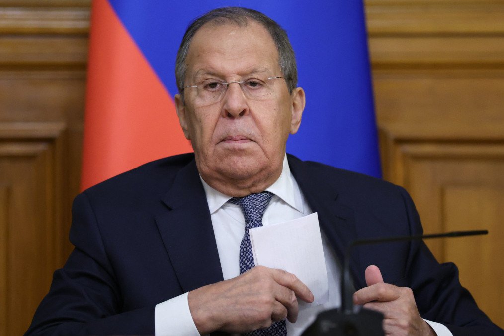 Lavrov’s “Peace Conditions” Expose Russia’s Goal: To Erase Ukraine, Official Warns Russian Foreign Minister Sergei Lavrov attends a press conference following talks with his Kazakh counterpart in Moscow on October 22, 2025. (Source: Getty Images)