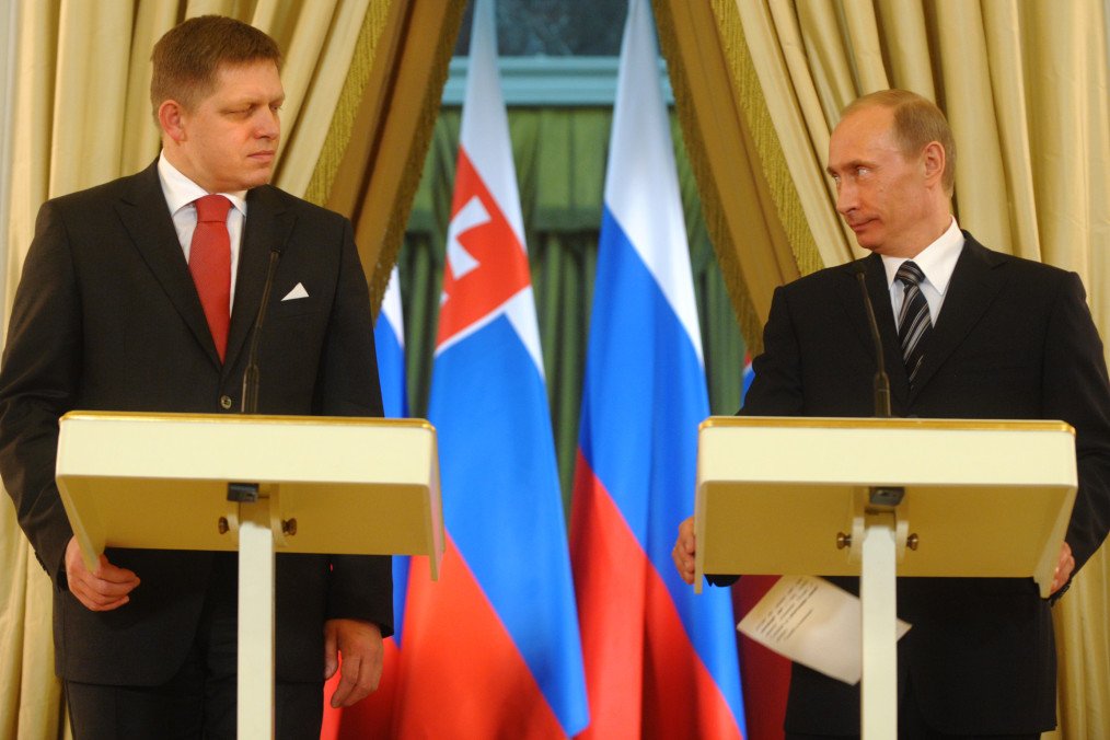 Slovak Prime Minister Fico Accepts Putin’s Invitation to Moscow to Celebrate “Victory Over Nazism”