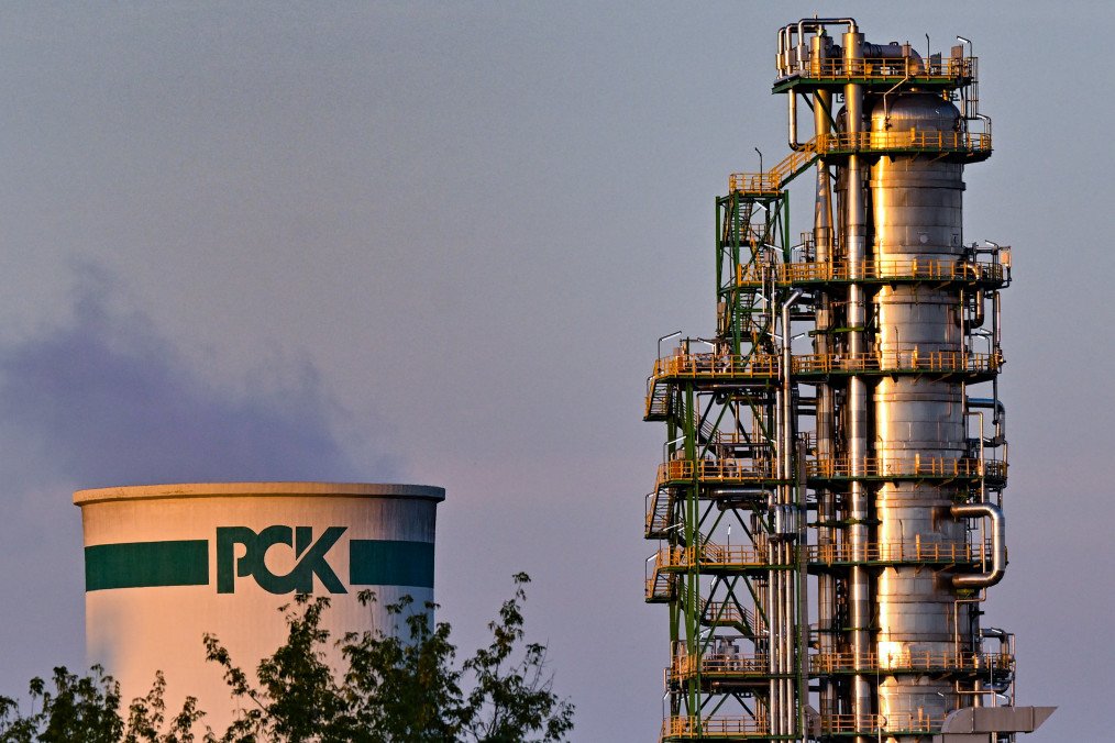 Russia’s Oil Export Slump Raises Doubts Over Long-Term Production Capacity, Bloomberg Reports Russia’s Oil Export Slump Raises Doubts Over Long-Term Production Capacity, Bloomberg Reports